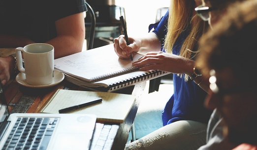 Group work: Office 365 shared mailbox vs. public folders