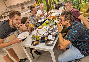 Customer Success Team - gallery photo thumb 04