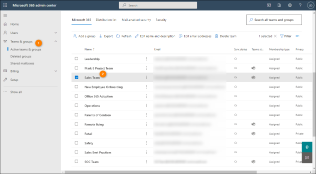 Selecting a group in the Microsoft 365 admin center.